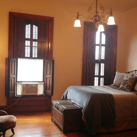 The Mitchell House Bed And Breakfast Circleville エクステリア 写真