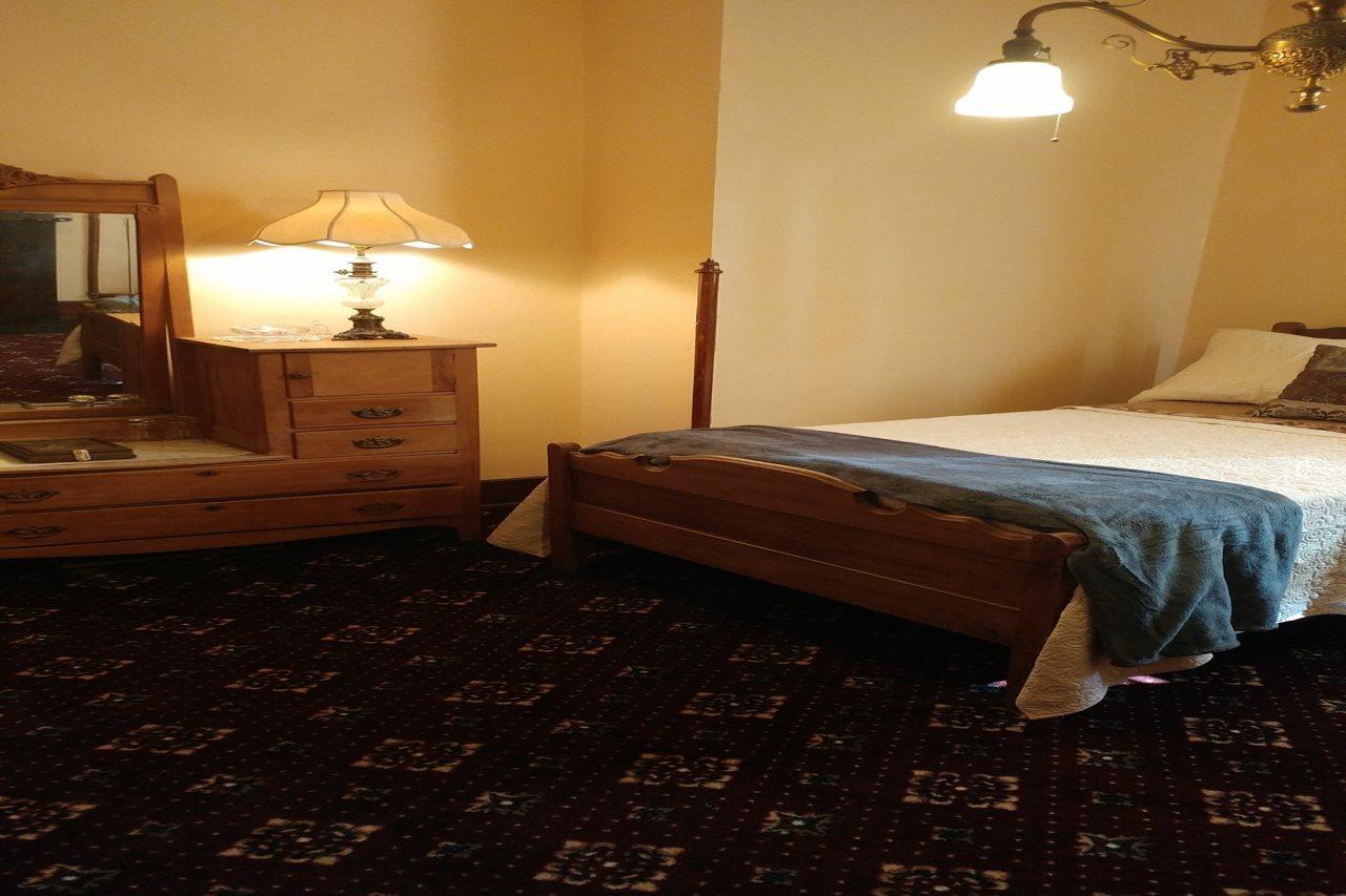 The Mitchell House Bed And Breakfast Circleville エクステリア 写真