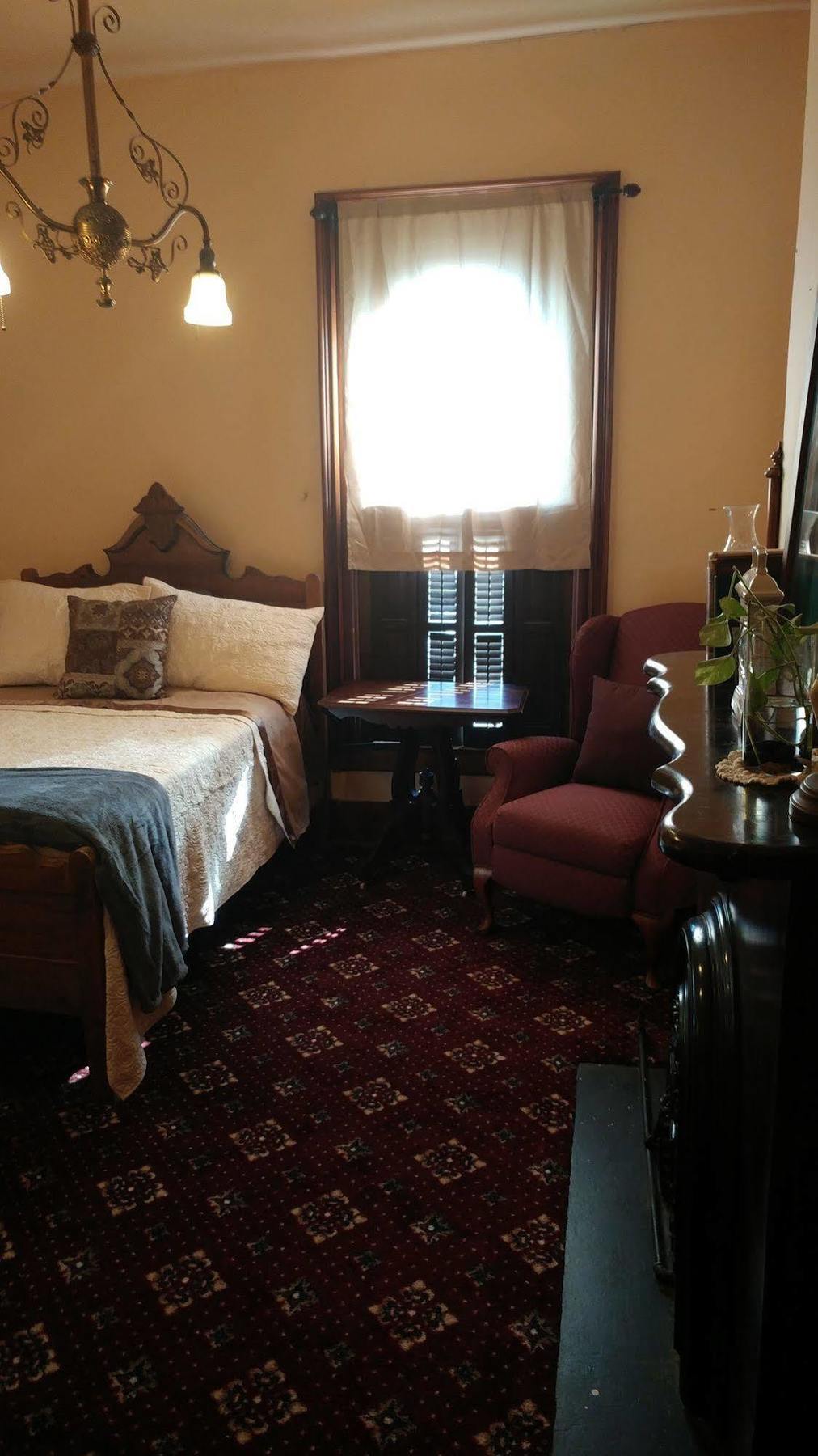 The Mitchell House Bed And Breakfast Circleville エクステリア 写真